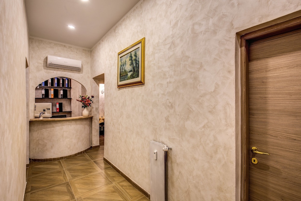 Amici Guesthouse 3/40