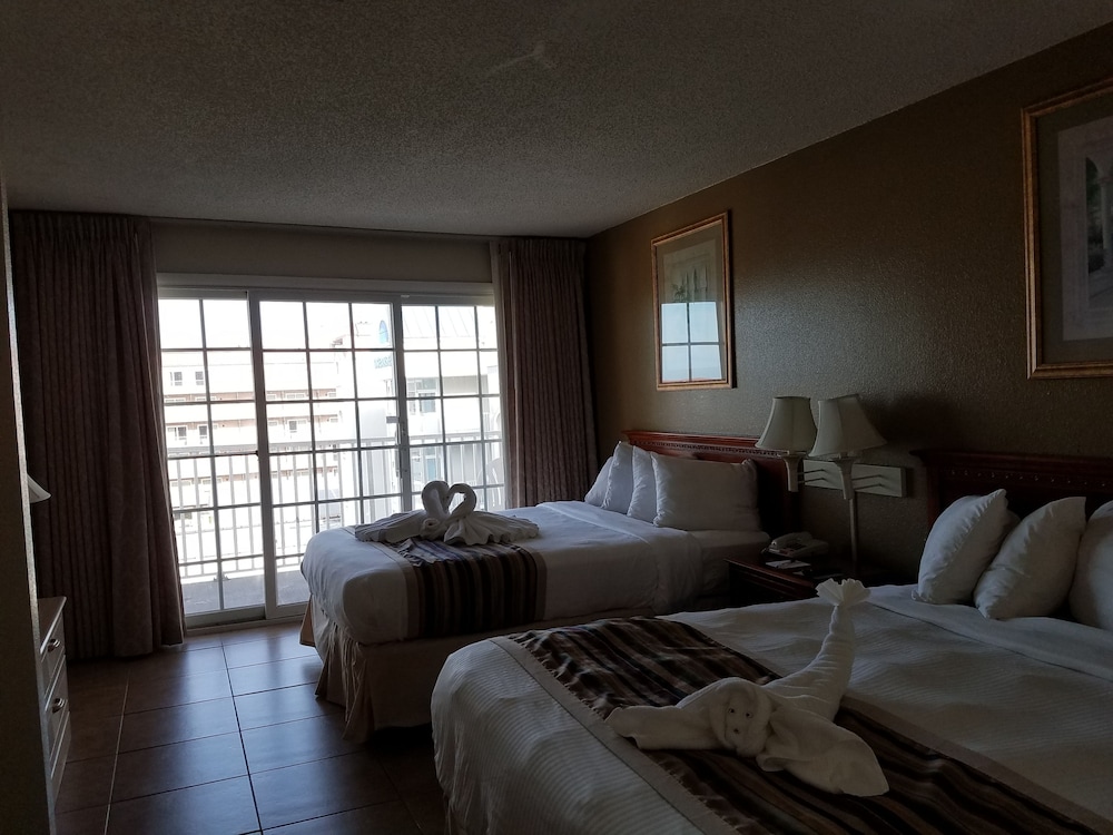 Paradise Plaza Inn 35/42