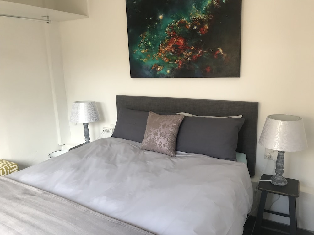 Moonriver Self-catering 8/29