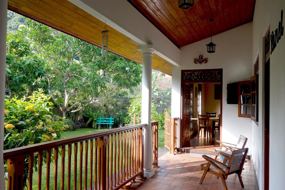 Manel Guesthouse 5/50