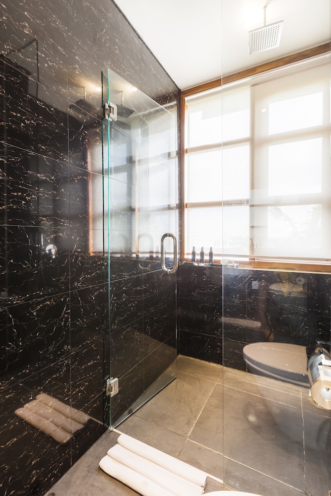 Imani Suite Seminyak 49/50