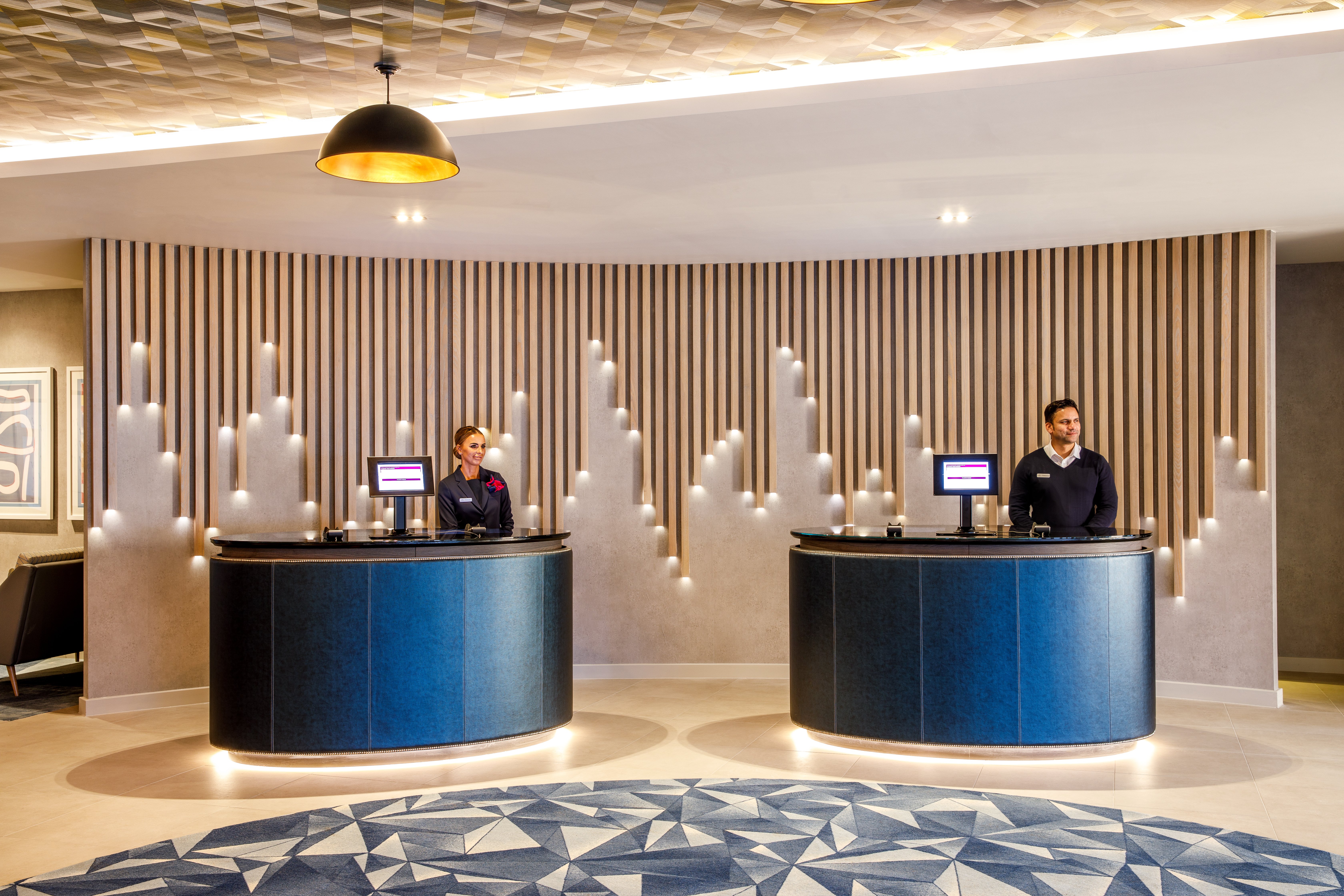 Crowne Plaza Manchester Airport 4/50