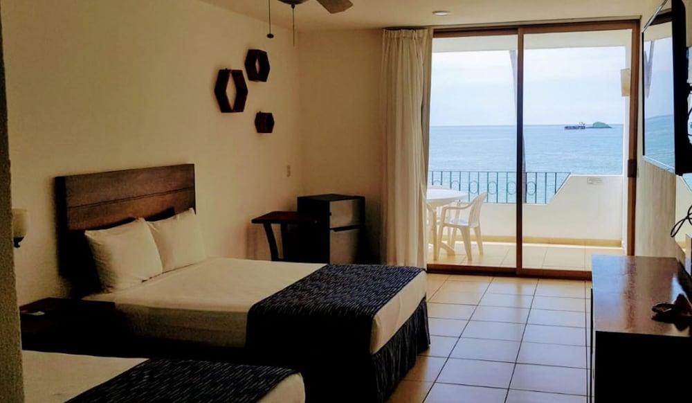 Costa Alegre Hotel And Suites 29/59