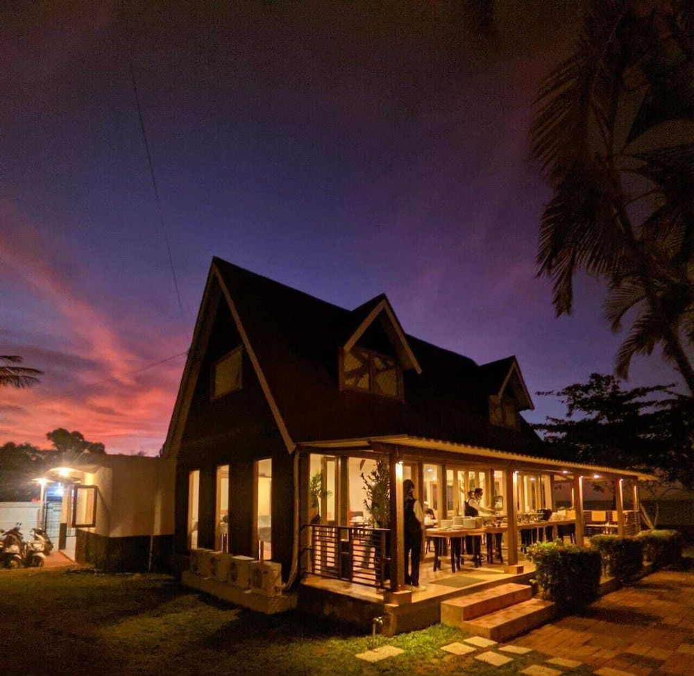 Grand Anyer Palazo Boutique Resort 1/12