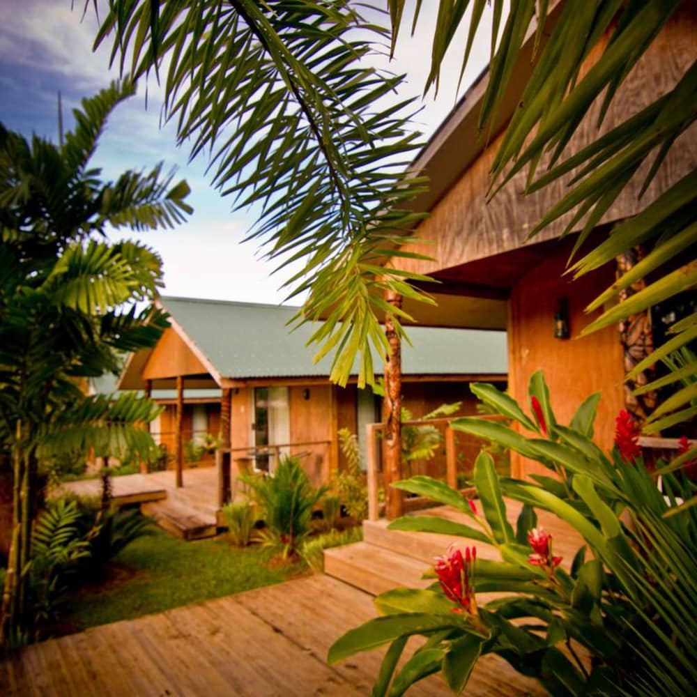 Orator Hotel Samoa 6/65