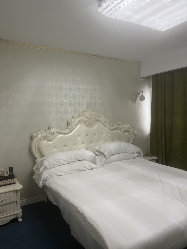 Hotel Aviacion 22/53