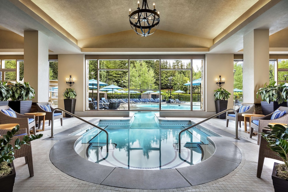 Fairmont Chateau Whistler 32/76