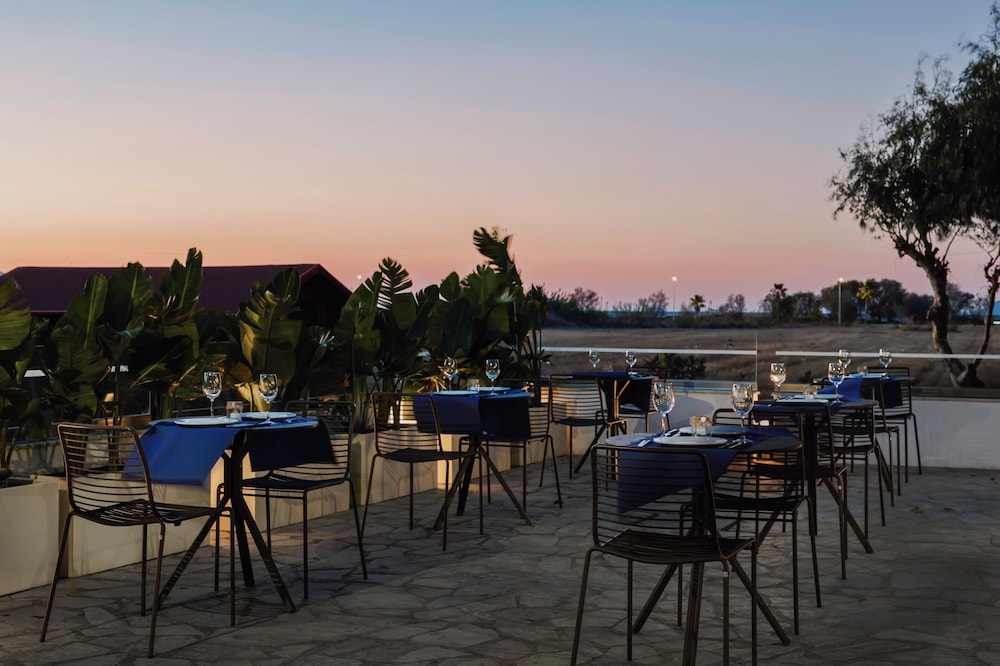 Atlantica Thalassa Hotel 36/44