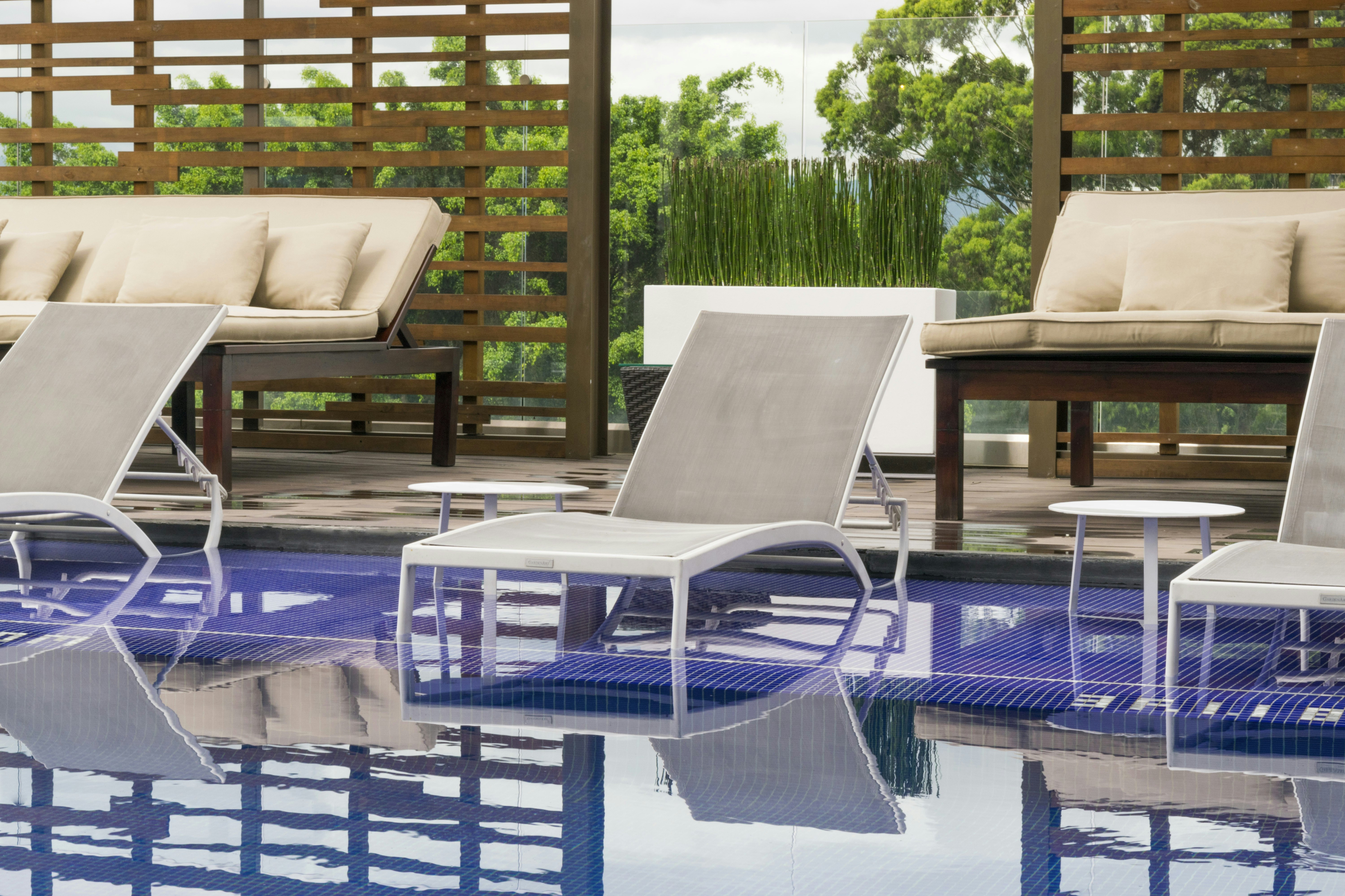 HOLIDAY INN GUATEMALA 66/78