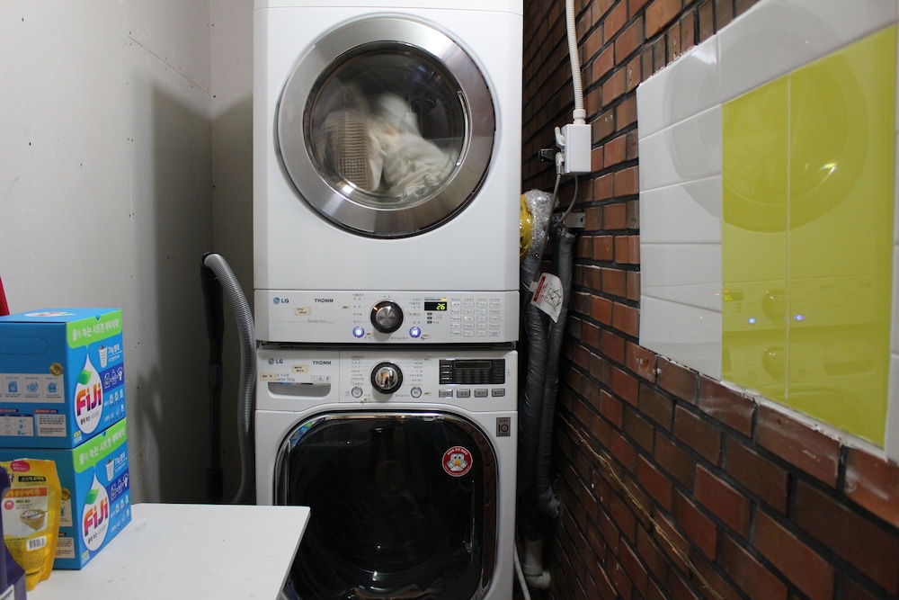 Bunk Guest House - Hostel 32/72