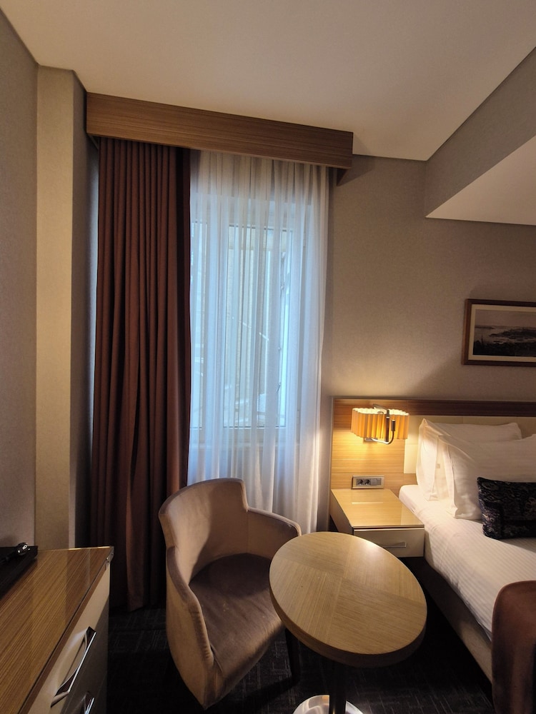 Momento Hotel Beyazit 52/74