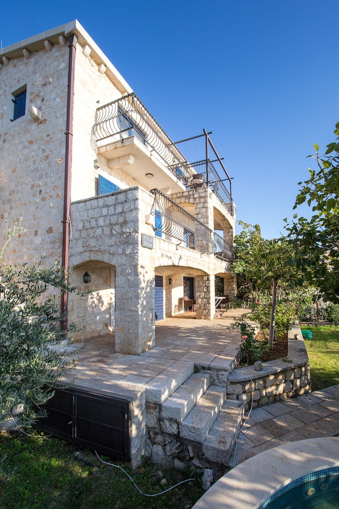 Castello degli Aranci Eco Resort 52/61