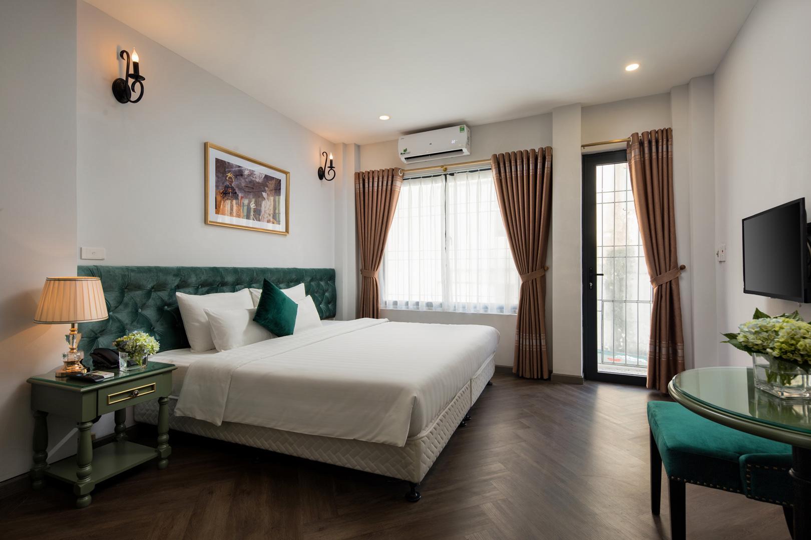 Executive, Double or Twin Bed