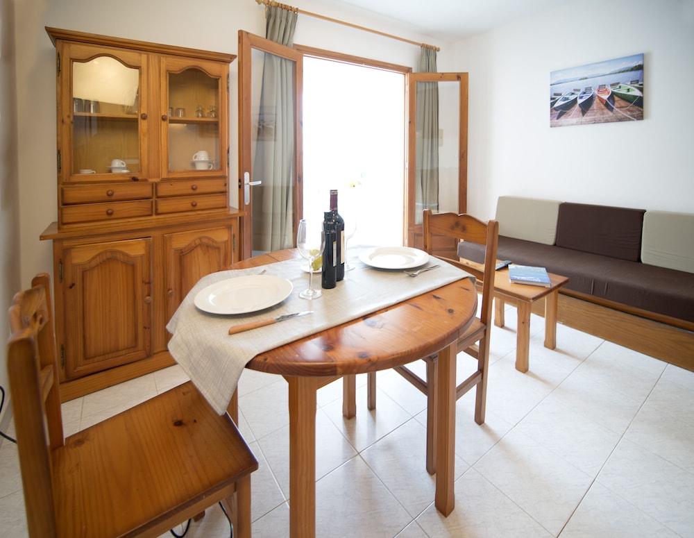 Apartamentos Mar Blanca 55/67