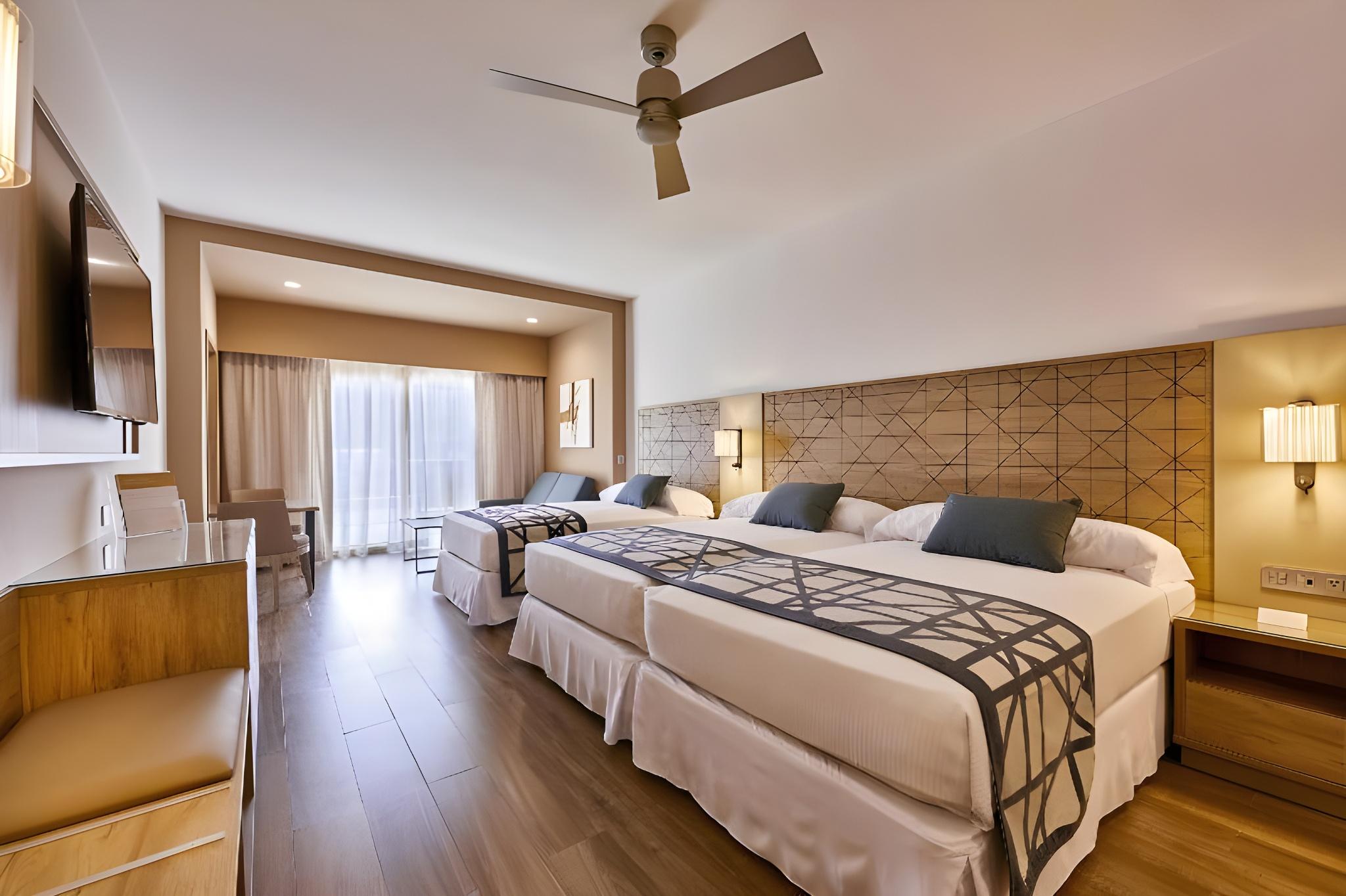 Grand, Junior Suite, Garden View