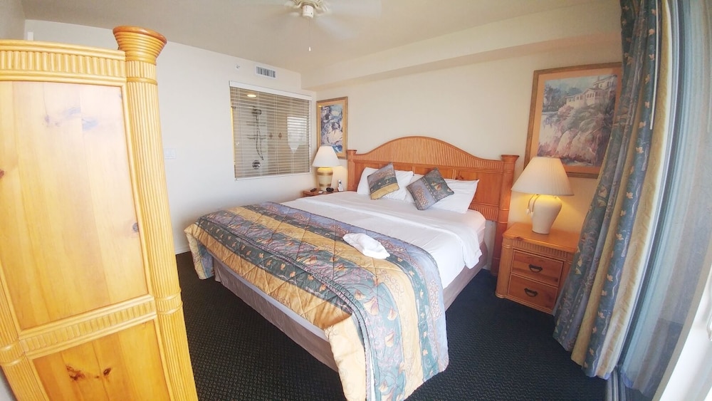 Lover's Key Resort by Check-In Vacation Rentals 25/70