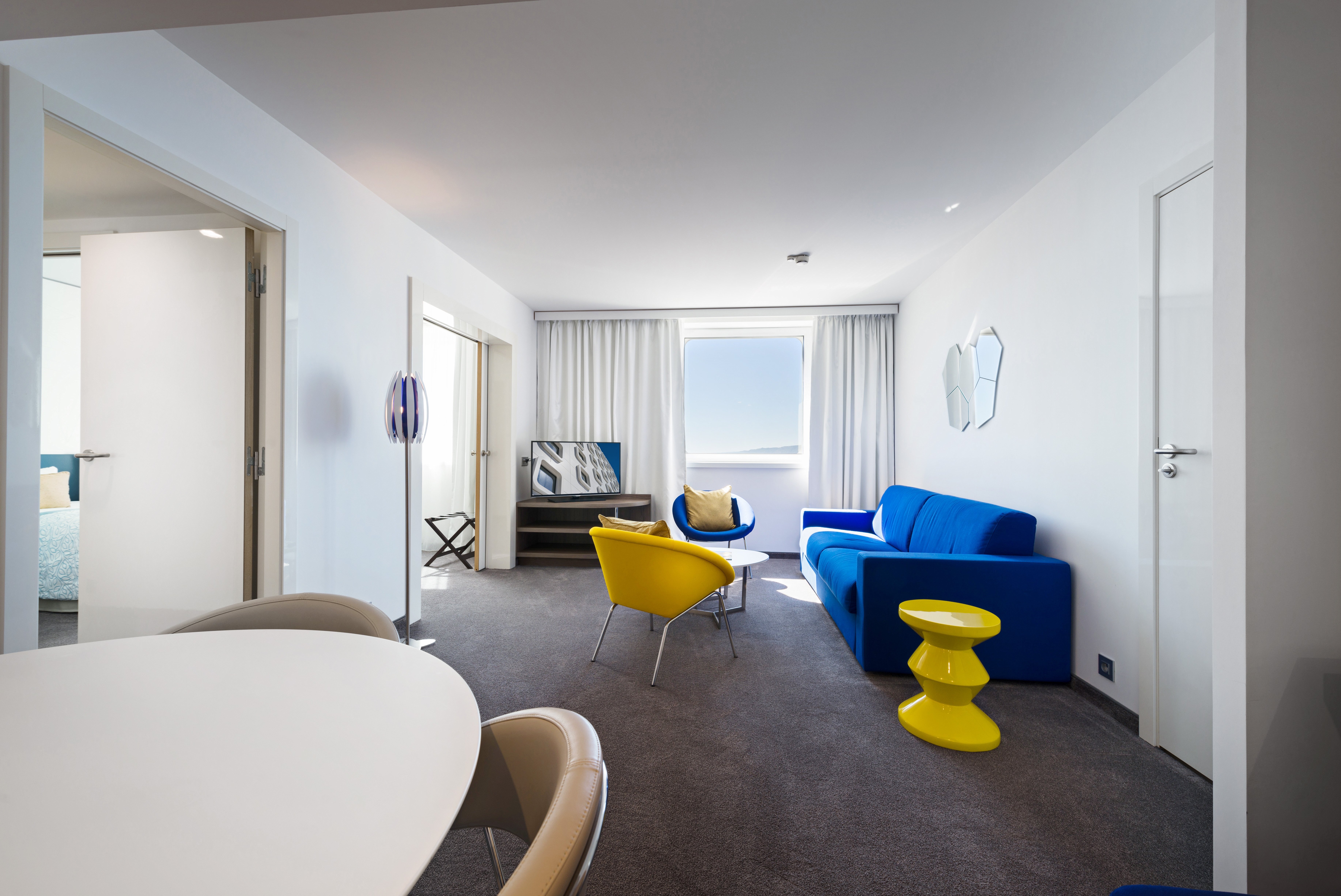 Golden Tulip Marseille Euromed 10/63