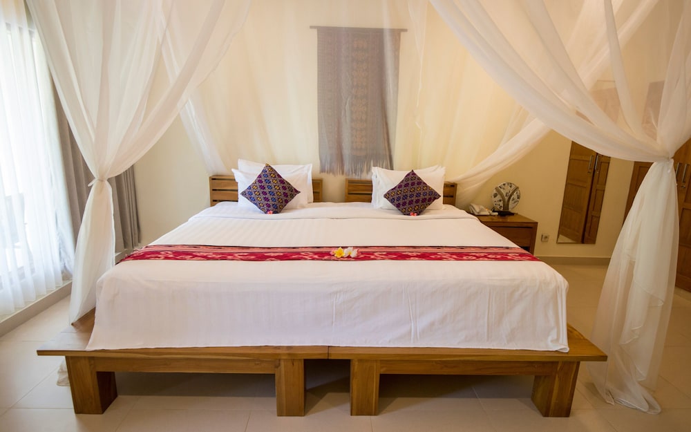 Puri Sari Beach Hotel 15/50