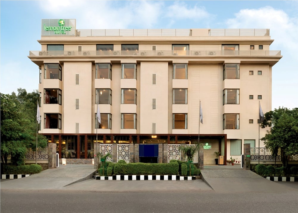 Lemon Tree Hotel Alwar 1/24