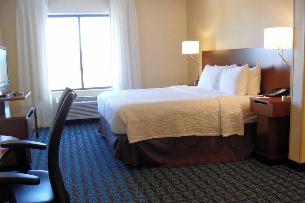 Room at FAIRFIELD INN & SUITES ATLANTA BUFORD/MALL OF GEORGIA, BUFORD - GA