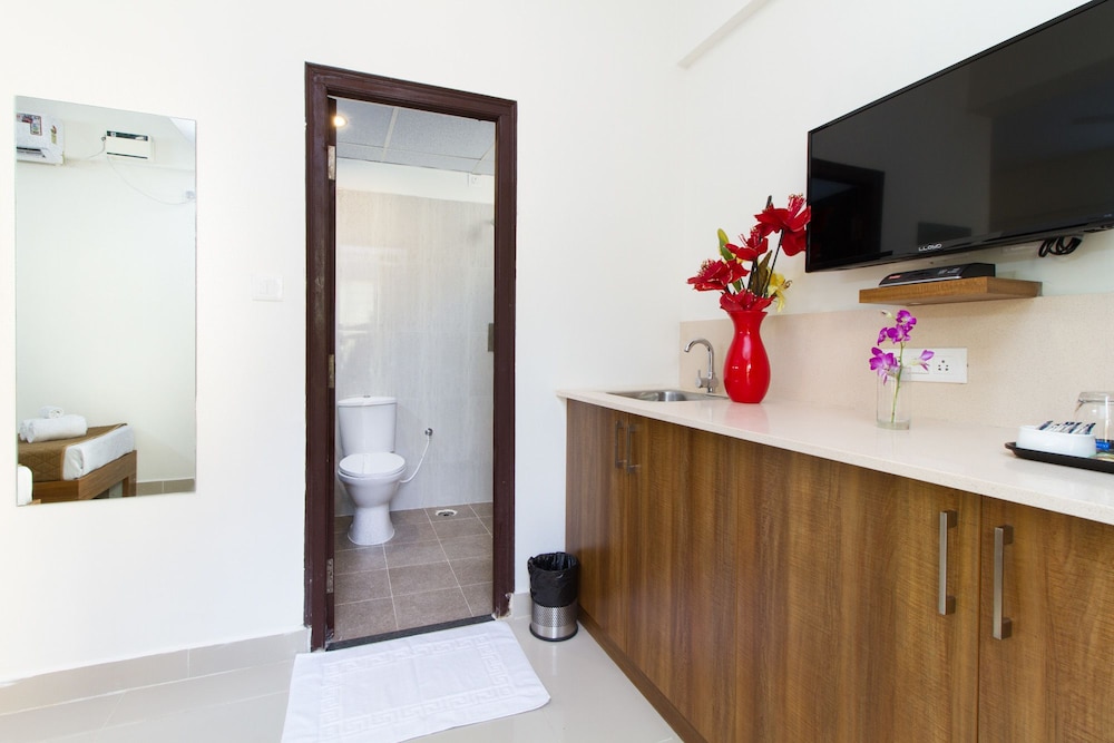 The Sanctum Suites Whitefield 17/49