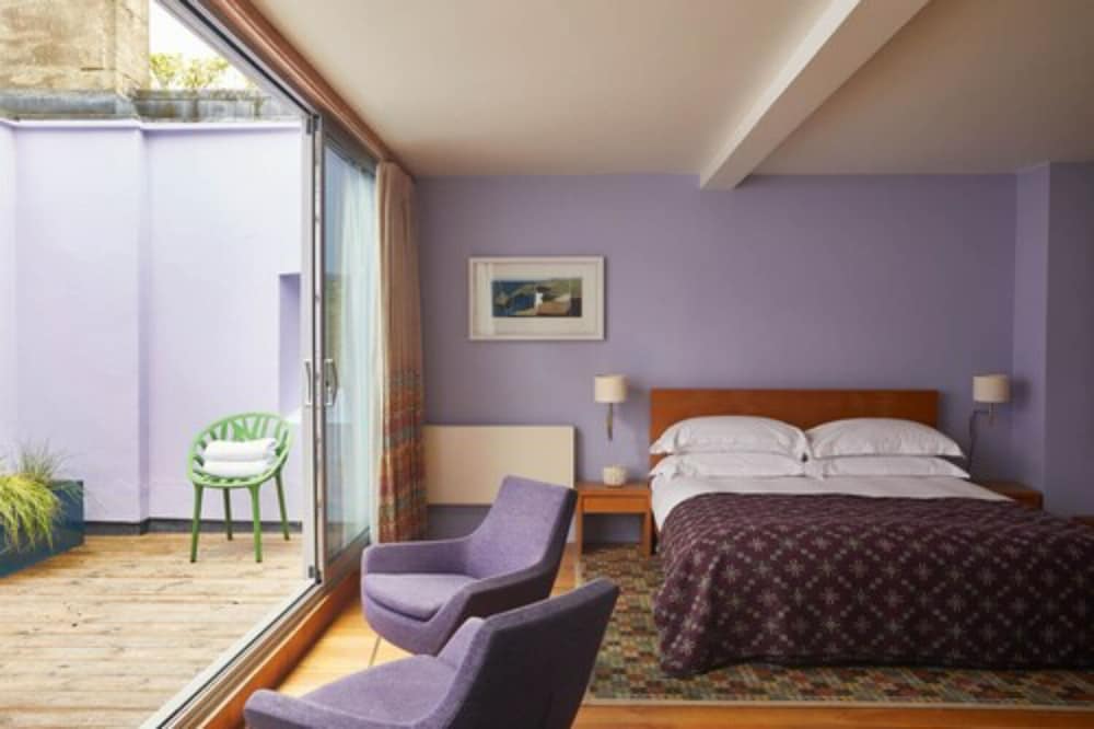 Cowley Manor 18/58