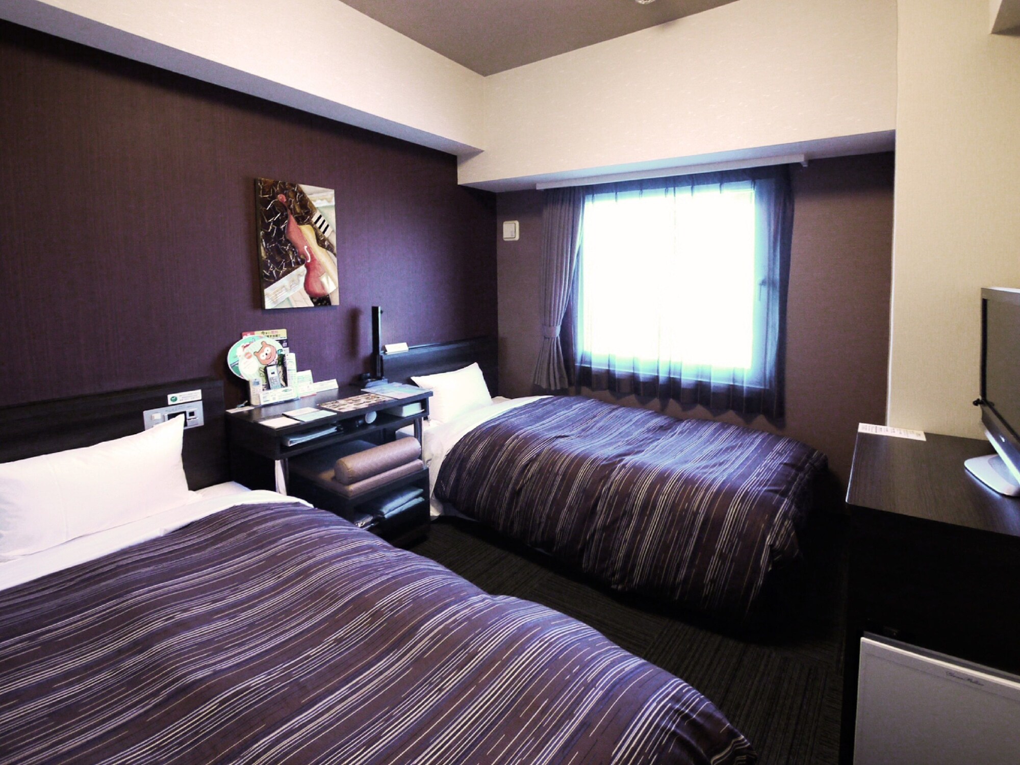 STANDARD, TWIN BEDS, SMOKING
