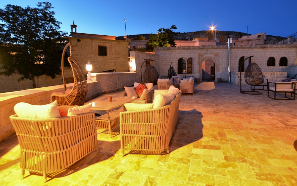 Crassus Cave Hotel 44/50
