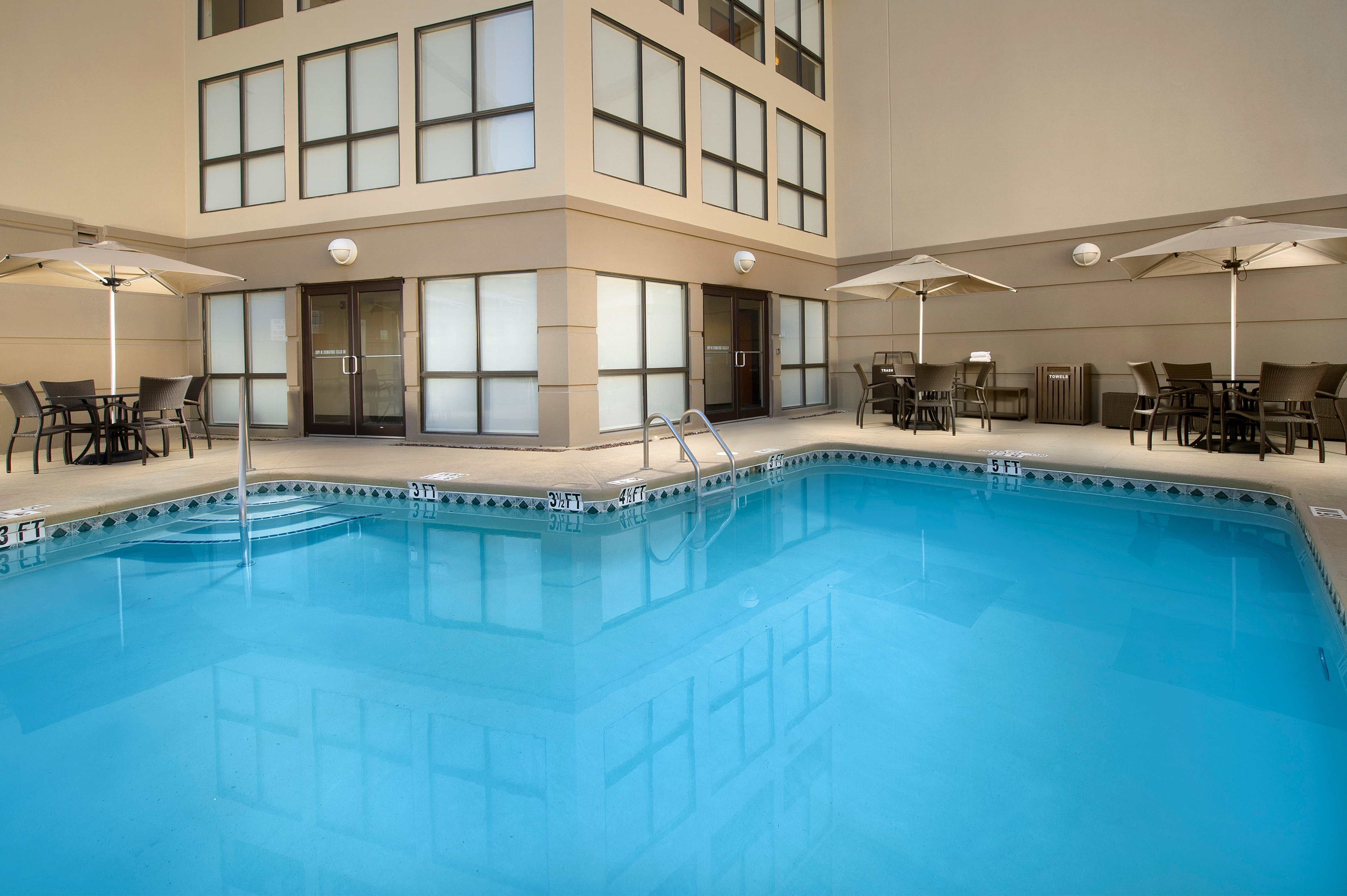 Holiday Inn El Paso Airport 39/74