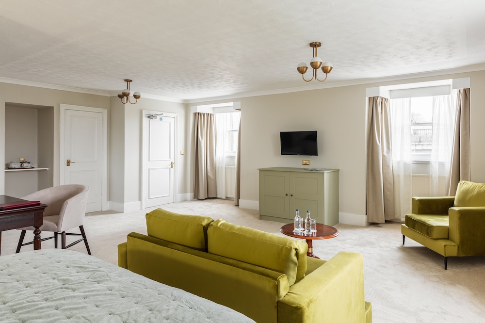 Cally Palace 26/50