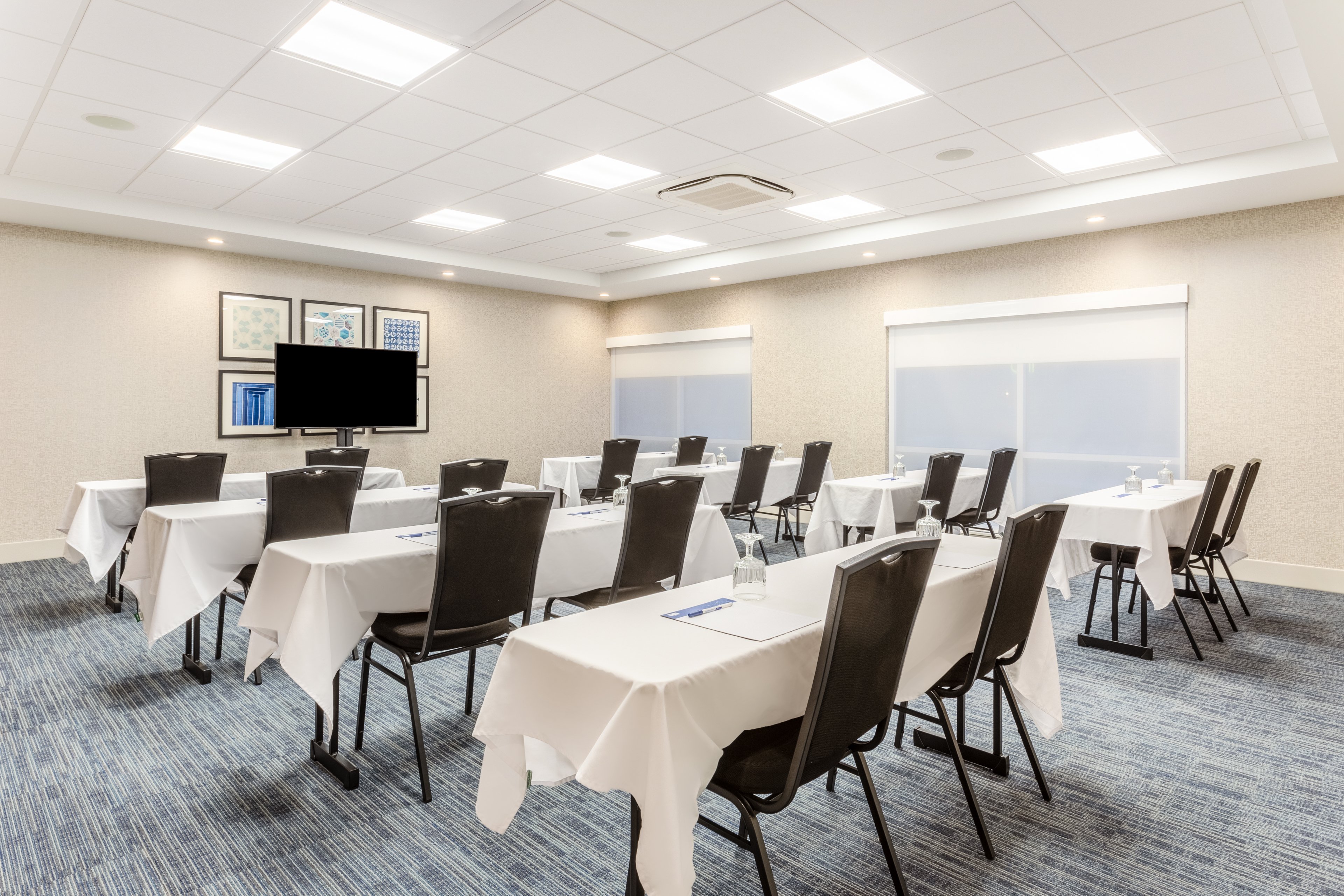 Holiday Inn Express Suites Springfield North 49/60