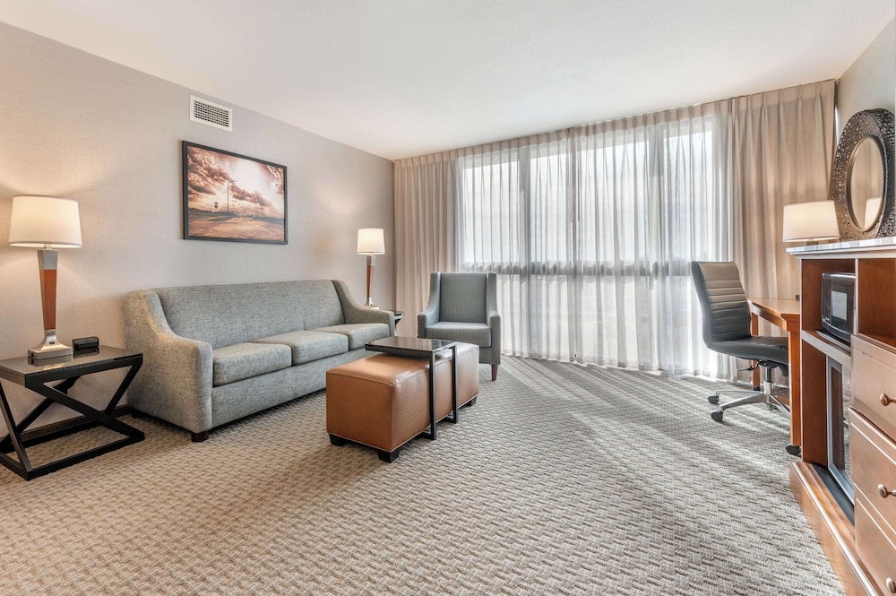 Drury Inn and Suites Champaign 30/50