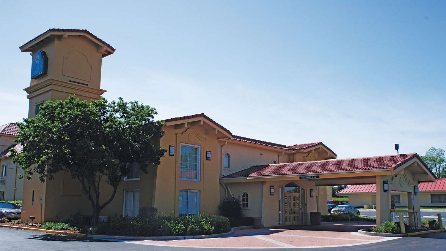 La Quinta Inn Kansas City Lenexa 8/50