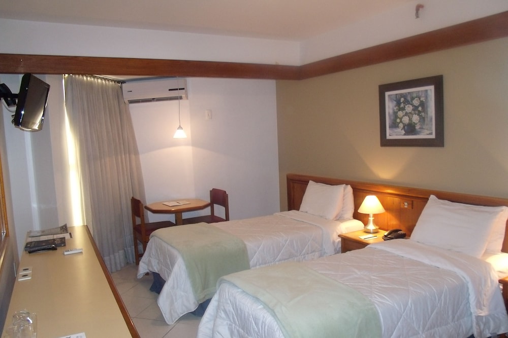 STANDARD, TWIN BEDS