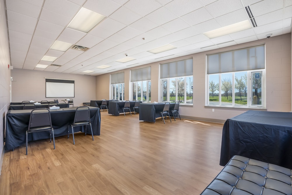 Residence & Conference Centre - Welland 28/50