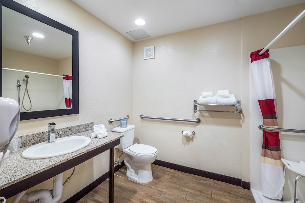 Red Roof Inn Ocala 12/37