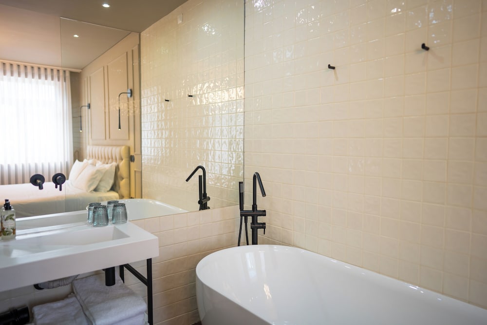 Santo Thyrso Hotel 43/45