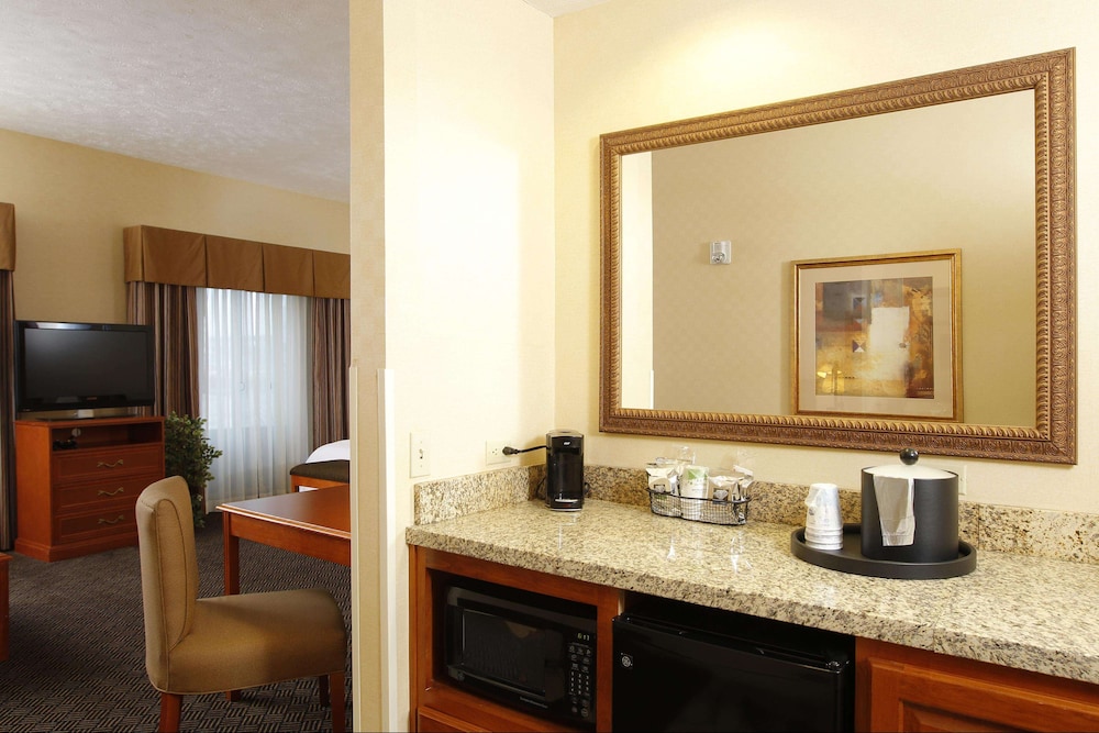 Hampton Inn Waterloo Cedar Valley 46/55
