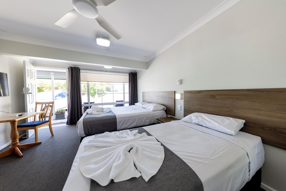 Breeze Inn Ulladulla 9/50
