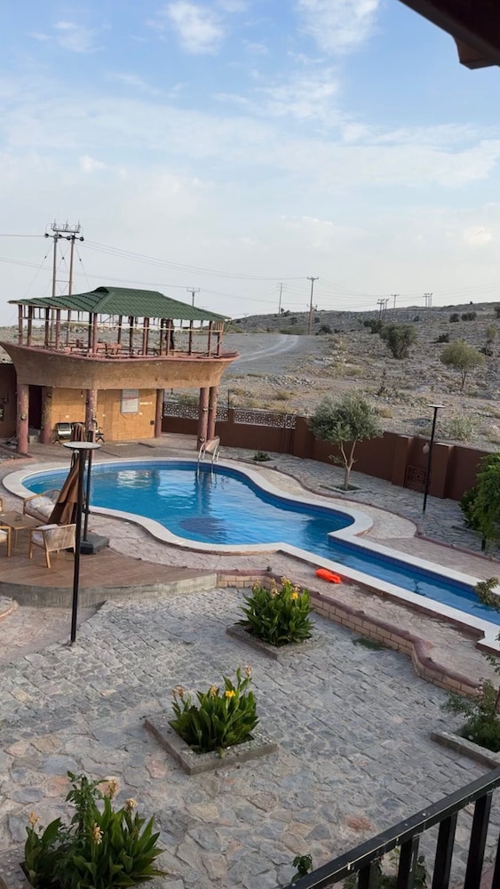 Jabal Al Akhdar Grand Hotel 38/43