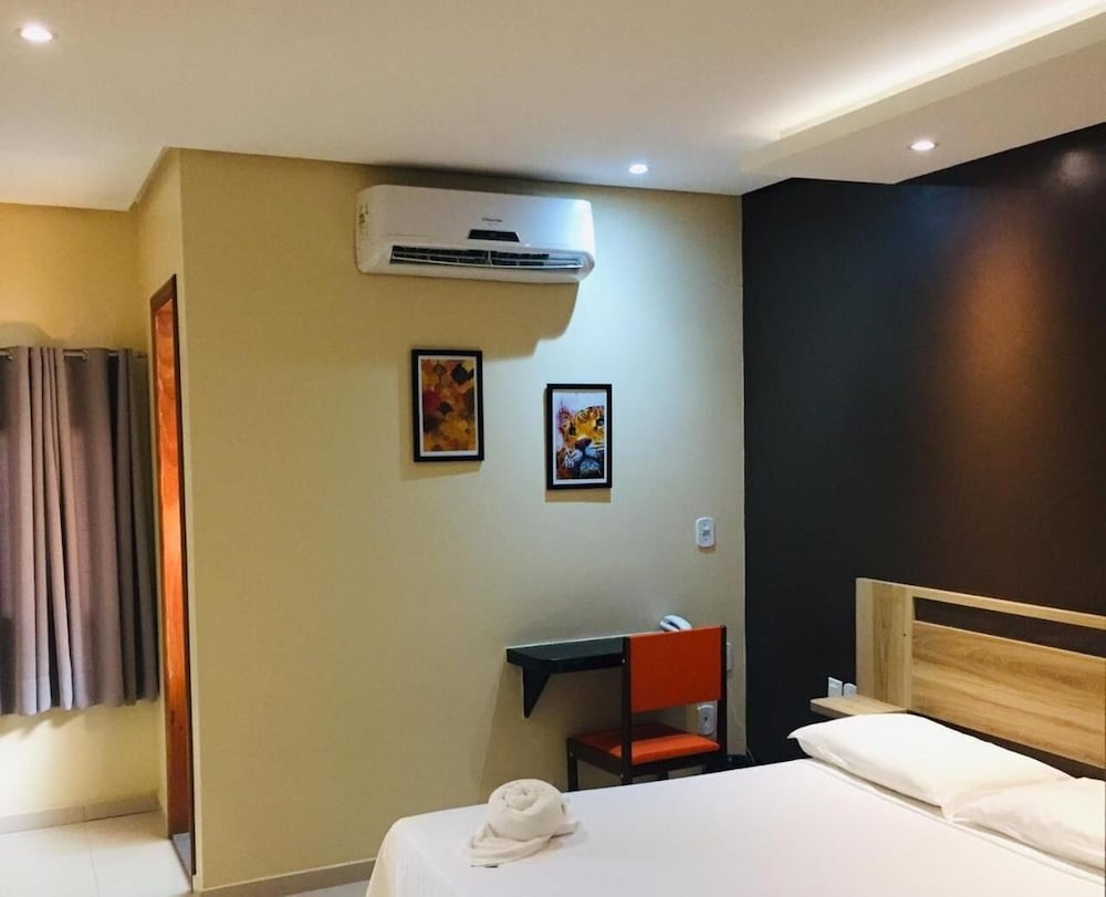 Hotel Sandis 8/37