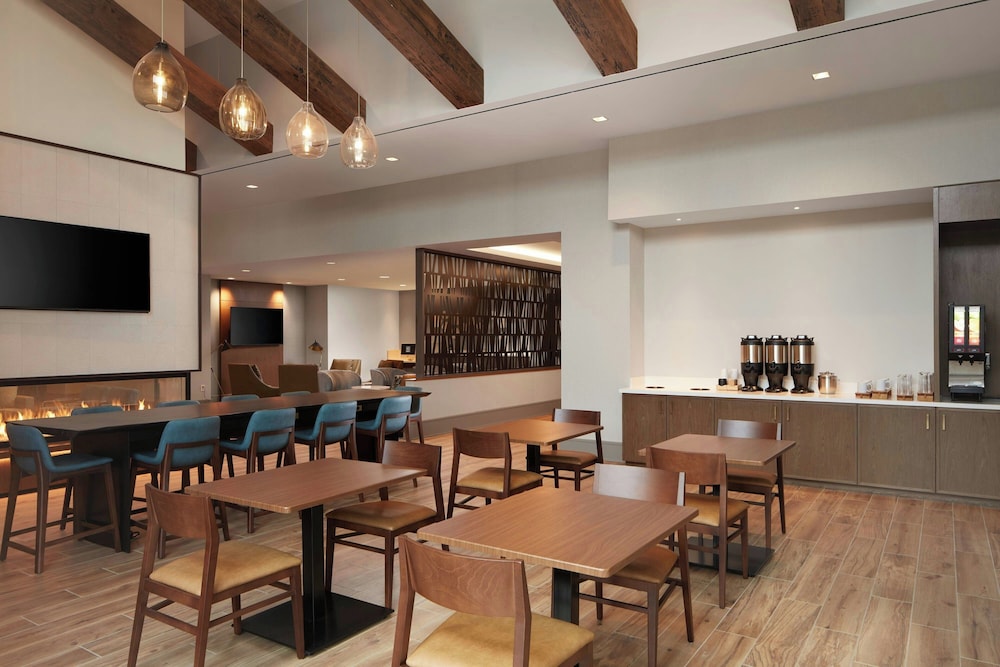 Residence Inn by Marriott Reston 35/37