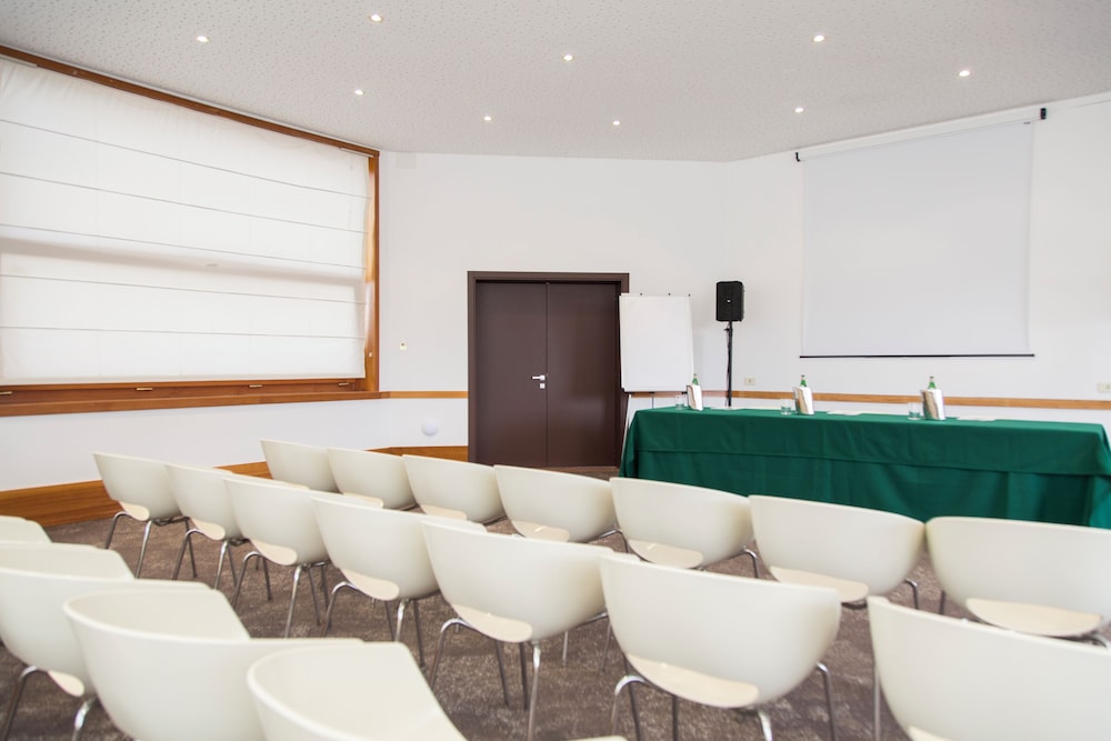Linta Hotel Wellness And Spa 63/71