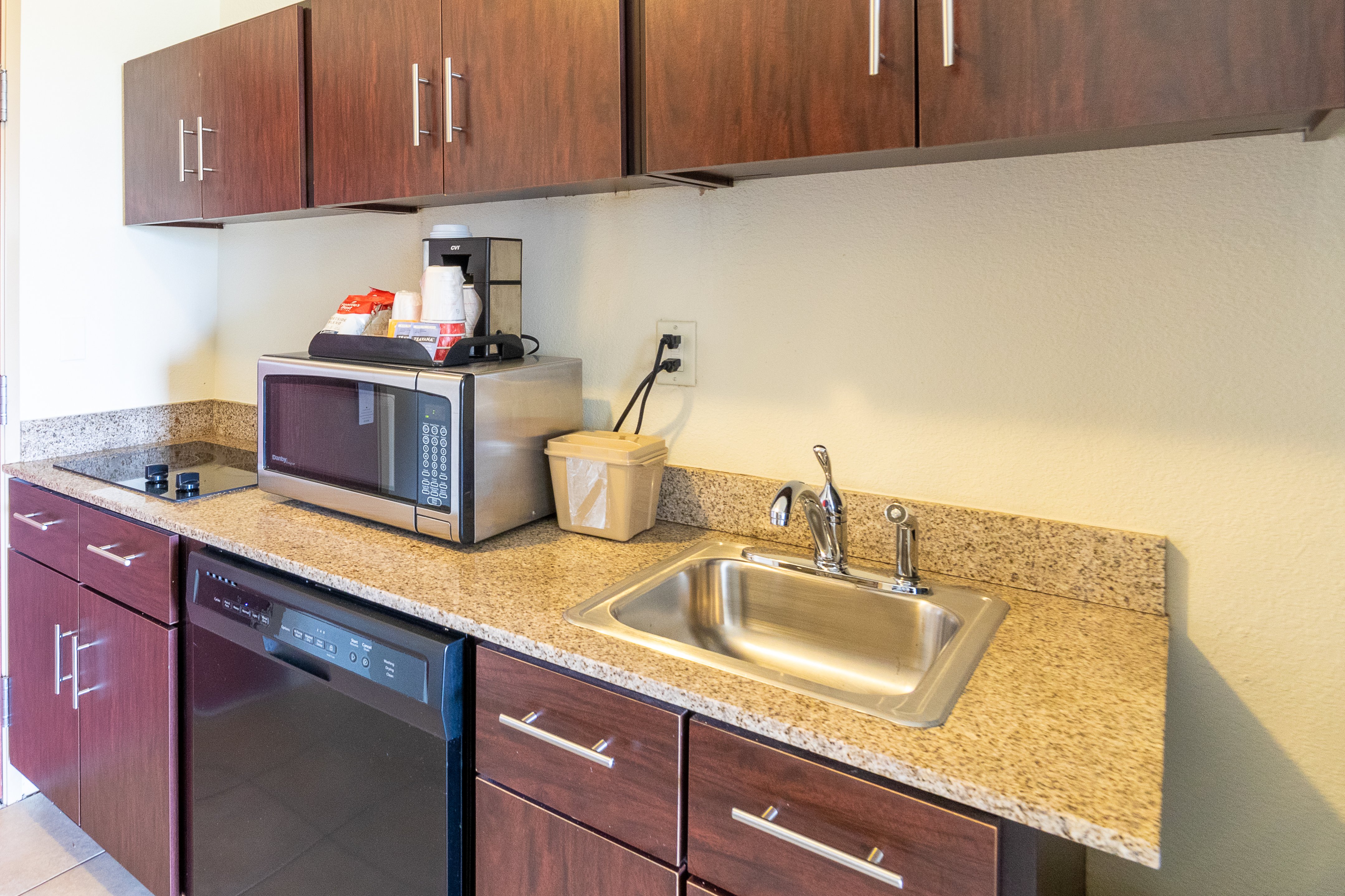 Cobblestone Inn Suites Eaton Co 66/72