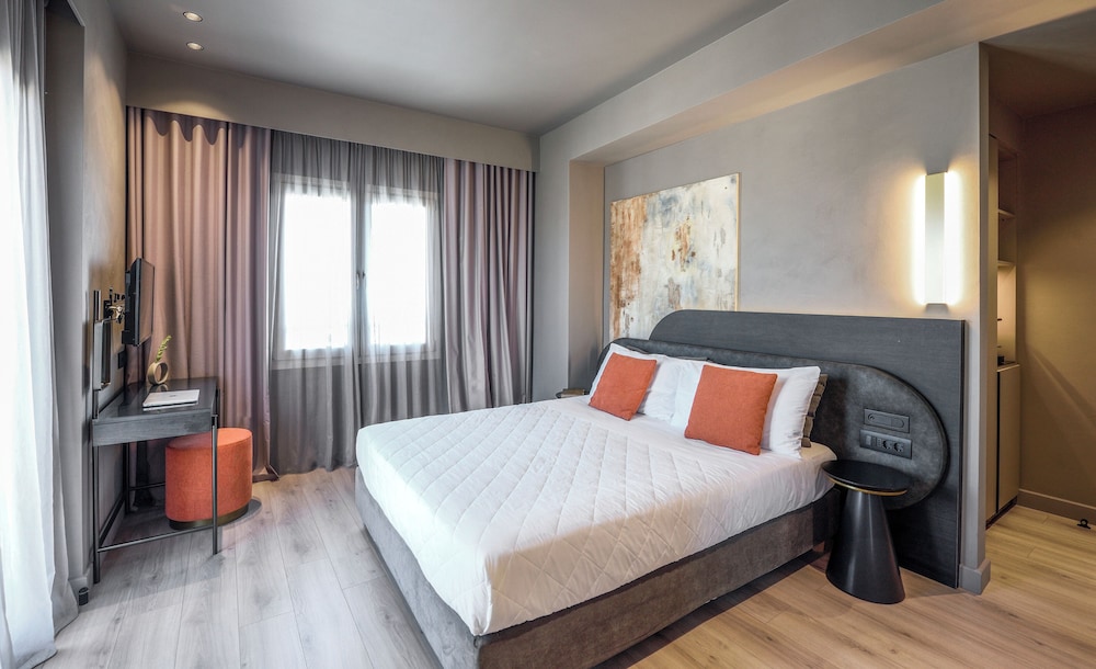 Arcadion Hotel 14/28
