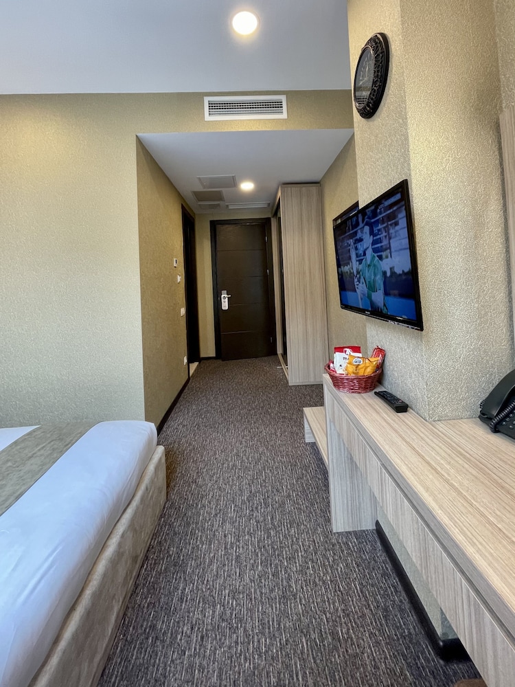 Betlem Hotel, Tbilisi 20/50