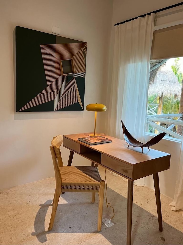 Ser Casasandra Boutique Hotel 69/78