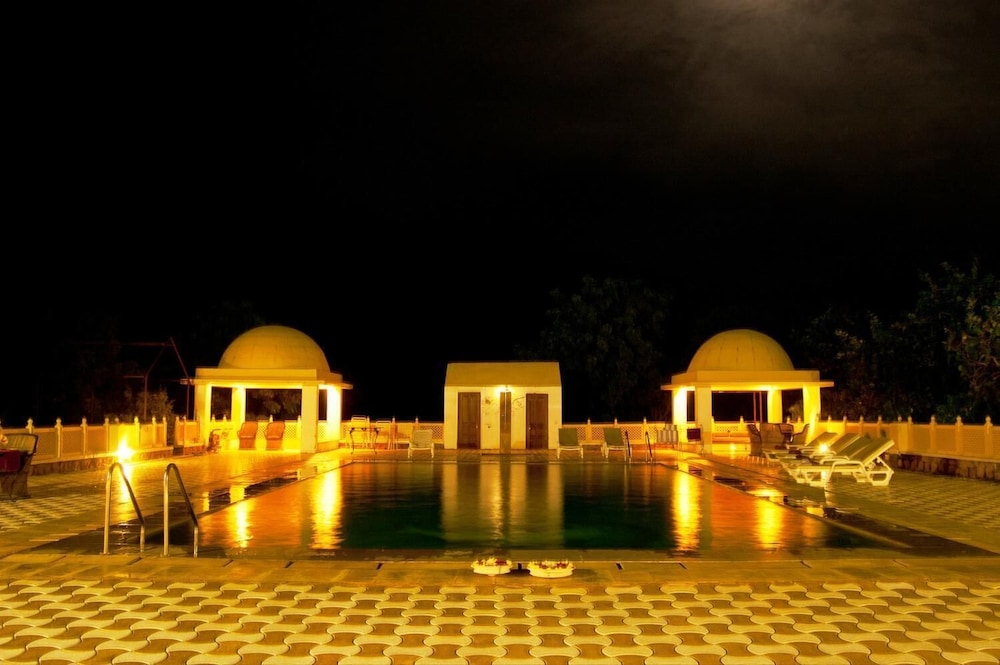 MIRVANA NATURE RESORTS 39/43