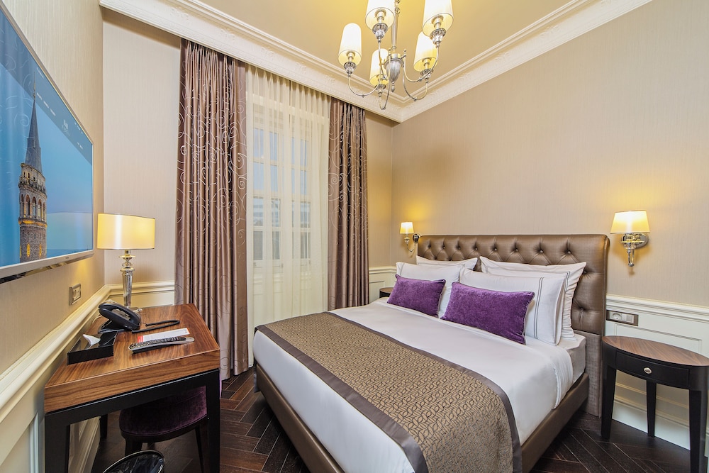 DELUXE, QUEEN BED, ANNEX
