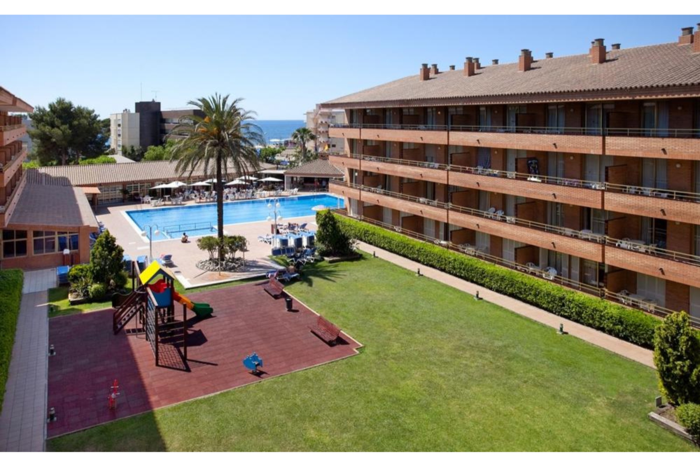Voramar Aparthotel 19/21